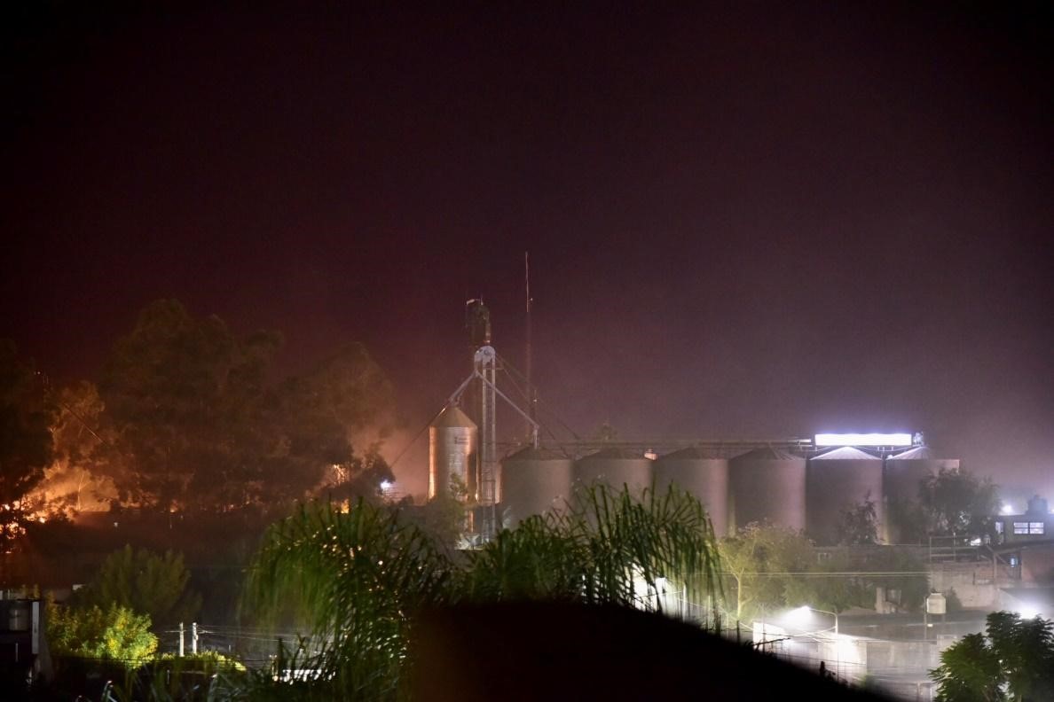 Imagen nocturna
de uno de los molinos de San Salvador.